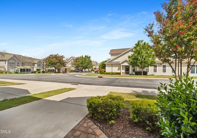 5th image of 9333 Falkwood Rd, Raleigh, NC 27617 | MLS# 10187959
