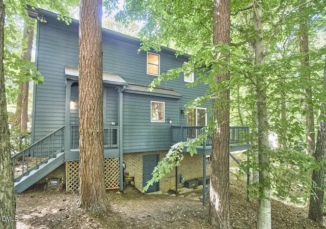 Photo 46 of Single family home for sale at 105 Westbury Ct, Chapel Hill, NC 27516 | MLS# 10186142 | Listing updated on 2026-09-06