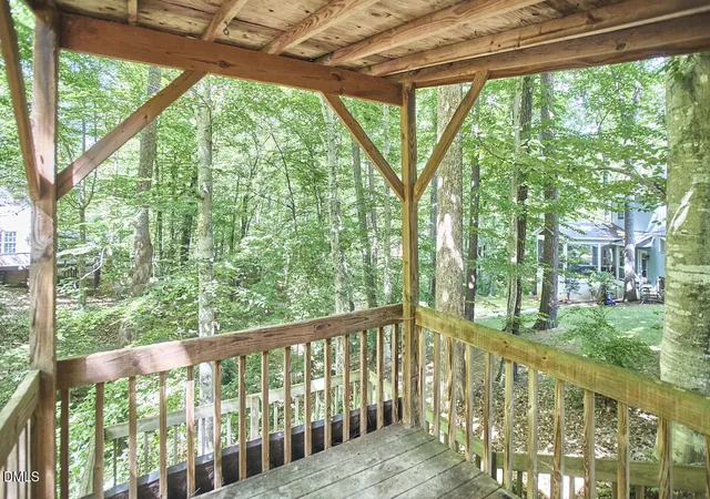 Photo 4 of Single family home for sale at 105 Westbury Ct, Chapel Hill, NC 27516 | MLS# 10186142 | Listing updated on 2026-09-06