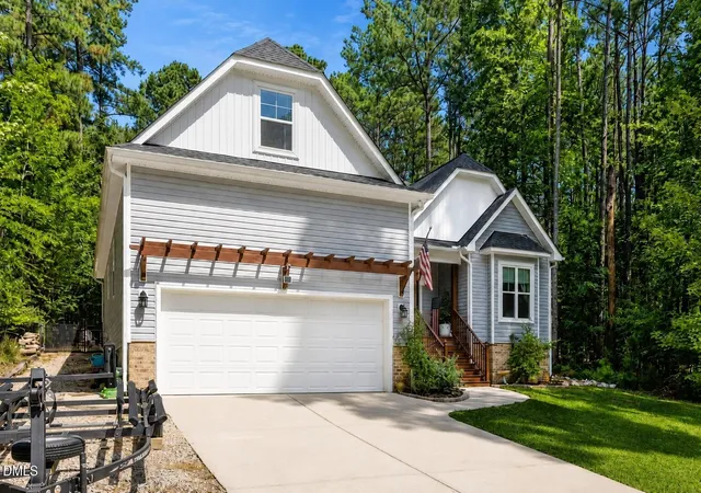 2nd image of 103 Horse Shoe Dr, Louisburg, NC 27549 | MLS# 10187133