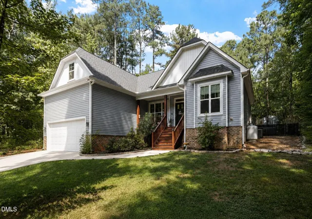 3rd image of 103 Horse Shoe Dr, Louisburg, NC 27549 | MLS# 10187133