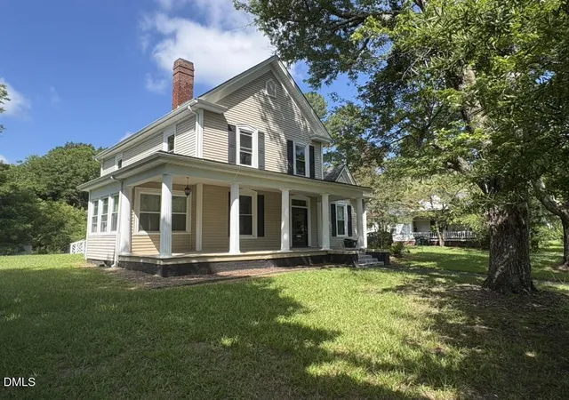 2nd image of 512 Raleigh St, Oxford, NC 27565 | MLS# 10185651