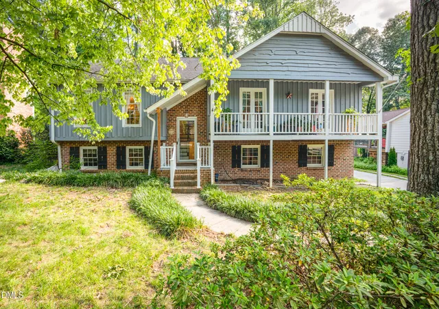 2nd image of 1008 E Millbrook Rd, Raleigh, NC 27609 | MLS# 10185531
