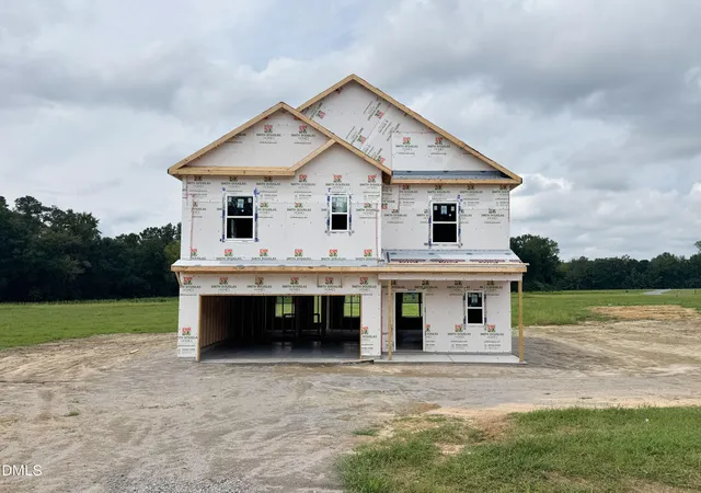 Photo 2 of Single family home for sale at 306 Smith Farms Dr, Lillington, NC 27546 | MLS# 10185095 | Listing updated on 2026-10-05