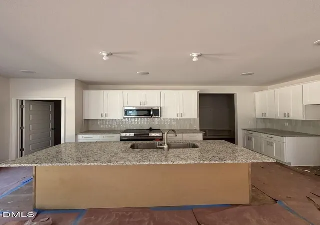 Photo 1 of Single family home for sale at 709 Crestview Dr, Durham, NC 27712 | MLS# 10185086 | Listing updated on 2026-09-18