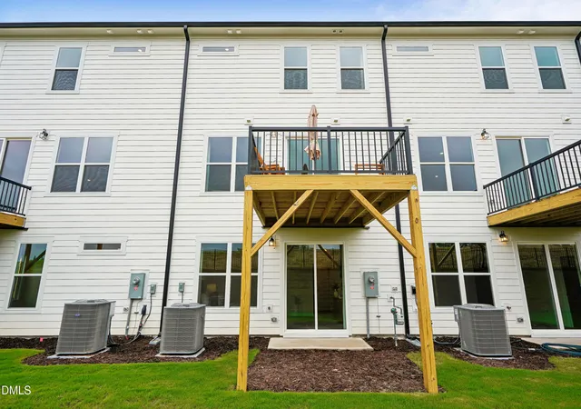 2nd image of 45 E Tiger Lily Trl, Clayton, NC 27527 | MLS# 10185102