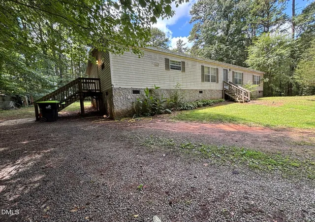 2nd image of 45 Robin Ln, Henderson, NC 27537 | MLS# 10185479
