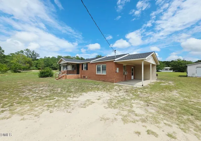 Photo 2 of Single family home for sale at 4803 Tabor Church Rd, Fayetteville, NC 28312 | MLS# 10185805 | Listing updated on 2026-08-12