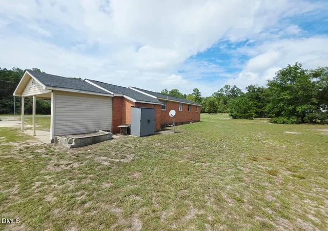 Photo 3 of Single family home for sale at 4803 Tabor Church Rd, Fayetteville, NC 28312 | MLS# 10185805 | Listing updated on 2026-08-12