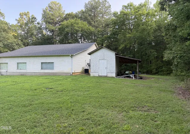 3rd image of 1830 Bessie Daniel Rd, Roxboro, NC 27574 | MLS# 10185334