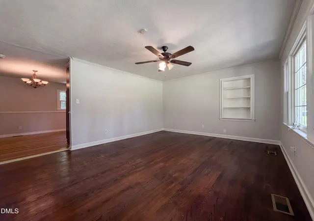 Photo 3 of Single family home for sale at 4060 Rosehill Rd, Fayetteville, NC 28311 | MLS# 10185145 | Listing updated on 2026-09-22