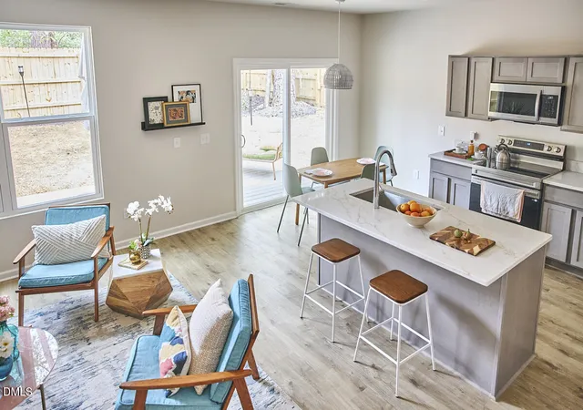 2nd image of 103 B Garden St, Chapel Hill, NC 27517 | MLS# 10186557