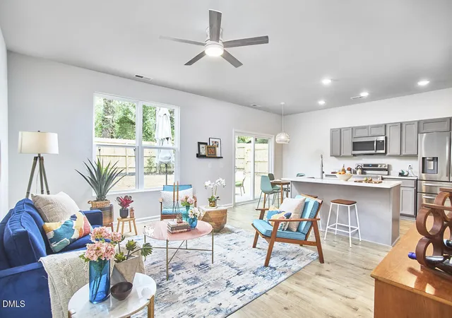 4th image of 103 B Garden St, Chapel Hill, NC 27517 | MLS# 10186557