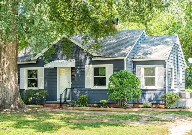 1st image of 2712 Shenandoah Ave, Durham, NC 27704 | MLS# 10186096