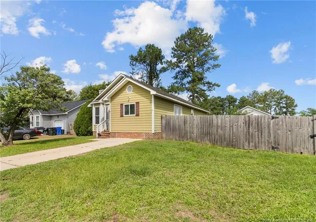 Photo 3 of Sale Pending at 6278 Withers Dr, Fayetteville, NC 28304 | MLS# 767384 | Listing updated on 2026-08-26