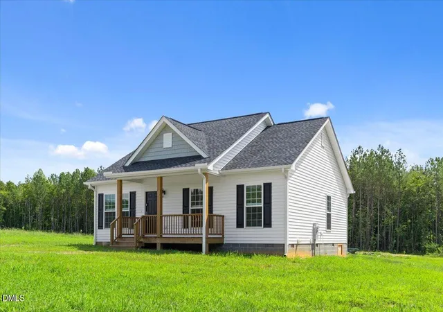 Photo 3 of Sale Pending at 20 Bambi Ln, Louisburg, NC 27549 | MLS# 10185203 | Listing updated on 2026-10-05