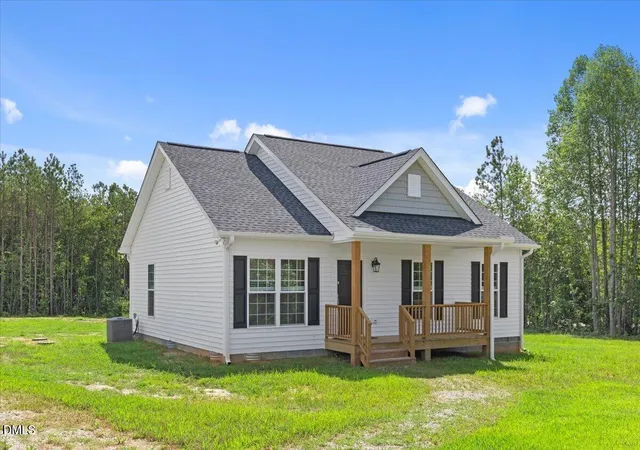 Photo 3 of Sale Pending at 20 Bambi Ln, Louisburg, NC 27549 | MLS# 10185203 | Listing updated on 2026-10-05