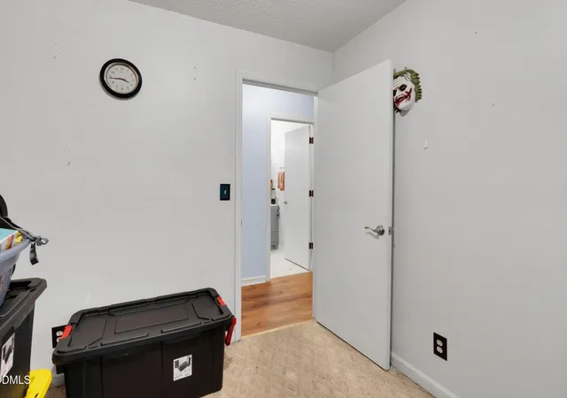 Photo 4 of Single family home for sale at 905 Alexander Stewart Dr, Hillsborough, NC 27278 | MLS# 10185190 | Listing updated on 2026-09-07