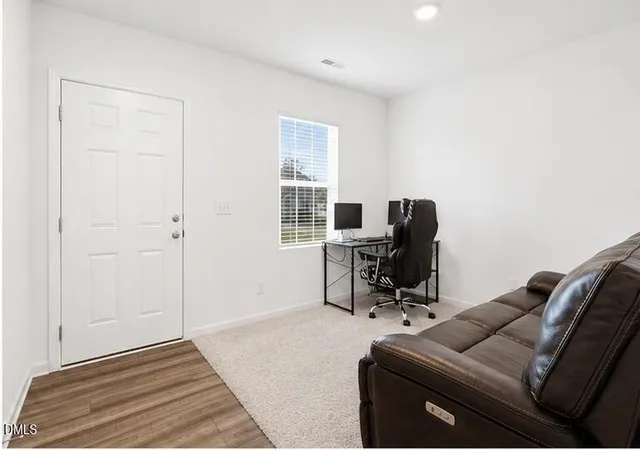 Photo 5 of Single family home for sale at 944 Berkeley Glen Rd, Zebulon, NC 27597 | MLS# 10185308 | Listing updated on 2026-08-27