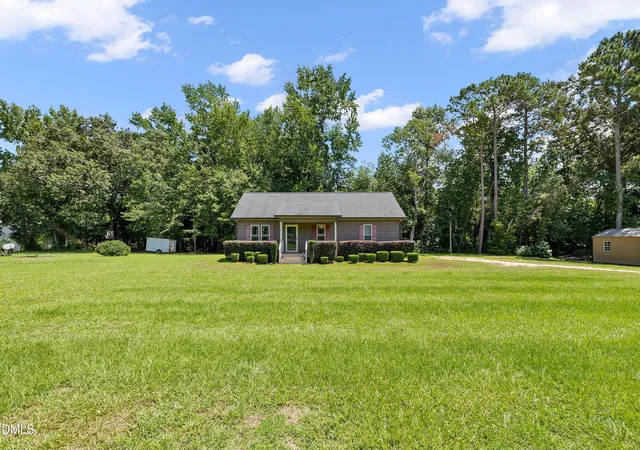 3rd image of 70 Young Rd, Angier, NC 27501 | MLS# 10185225