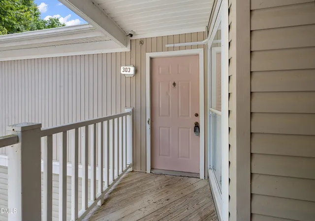 Photo 2 of Condo for sale at 1431 Collegiate Cir #303, Raleigh, NC 27606 | MLS# 10185304 | Listing updated on 2026-08-19