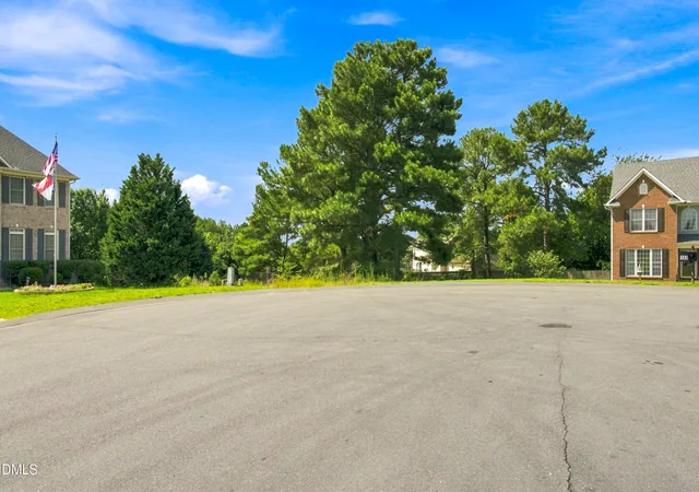 2nd image of 181 Vail Ct, Sanford, NC 27332 | MLS# 10185269