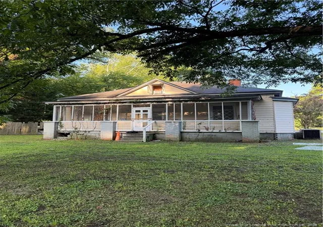 2nd image of 1644 Wilmington Hwy, Fayetteville, NC 28306 | MLS# 767393