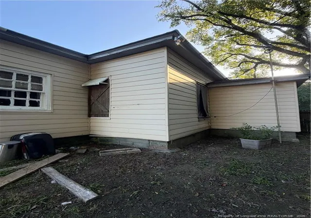Photo 4 of Sale Pending at 1644 Wilmington Hwy, Fayetteville, NC 28306 | MLS# 767393 | Listing updated on 2026-09-28