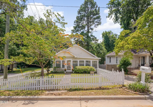 Single family home for sale at 5701 Waycross St, Raleigh, NC 27606 | MLS# 10189155