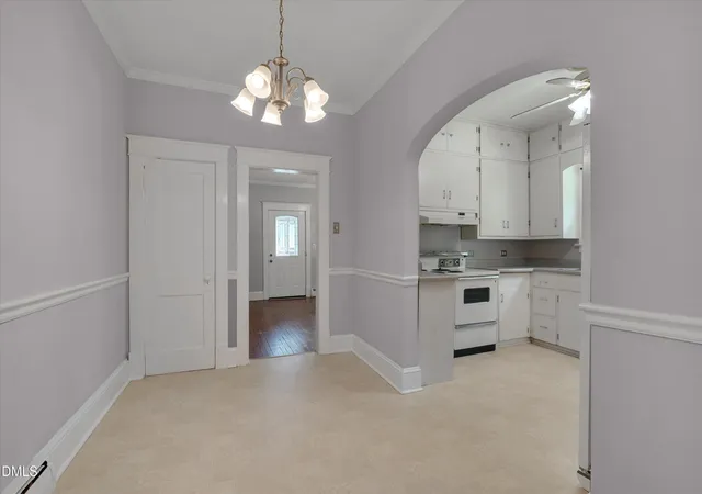 Photo 4 of Single family home for sale at 5701 Waycross St, Raleigh, NC 27606 | MLS# 10189155 | Listing updated on 2026-08-29