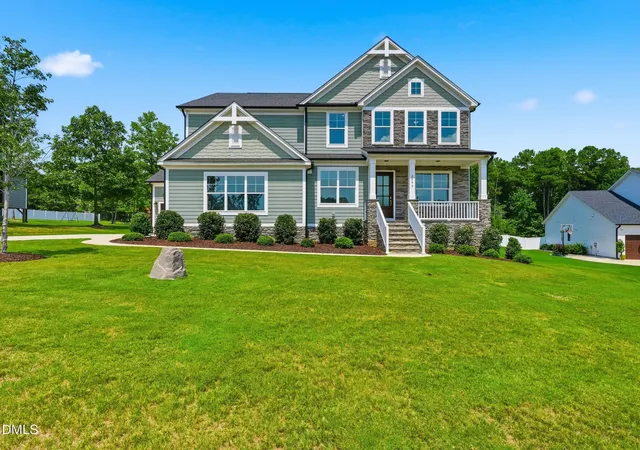 2nd image of 2804 Arrowsmith Dr, Fuquay Varina, NC 27526 | MLS# 10187392