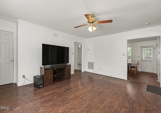 5th image of 2110 Dallas St, Durham, NC 27707 | MLS# 10185367