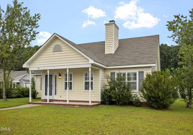 Photo 3 of Single family home for sale at 104 Juniper Ct, Rocky Mount, NC 27804 | MLS# 10185291 | Listing updated on 2026-09-17