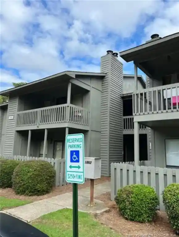 Listing Photo 2 - Condo for sale in 1862 Tryon Dr located at 1862 Tryon Dr, Fayetteville, NC 28303 - Unit 1862 Tryon Dr