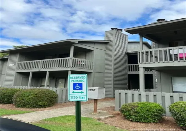 2nd image of 1862 Tryon Dr #B, Fayetteville, NC 28303 | MLS# 767402