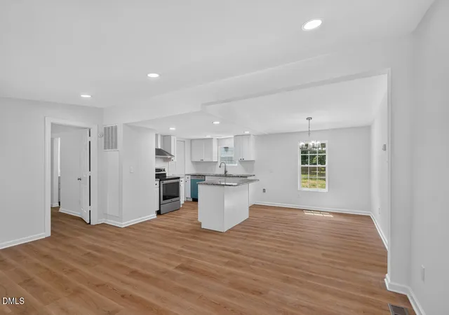 Photo 4 of Manufactured home for sale at 5614 Nc Hwy 54 W, Chapel Hill, NC 27516 | MLS# 10188844 | Listing updated on 2026-10-03