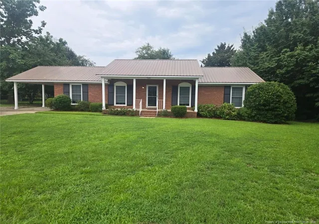 Photo 2 of Single family home for sale at 7535 Hargrove Ct, Fayetteville, NC 28303 | MLS# 767405 | Listing updated on 2026-08-09