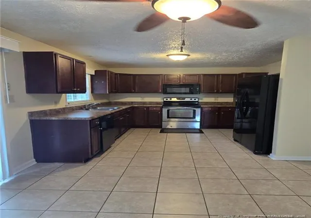 Photo 4 of Single family home for sale at 7535 Hargrove Ct, Fayetteville, NC 28303 | MLS# 767405 | Listing updated on 2026-08-09