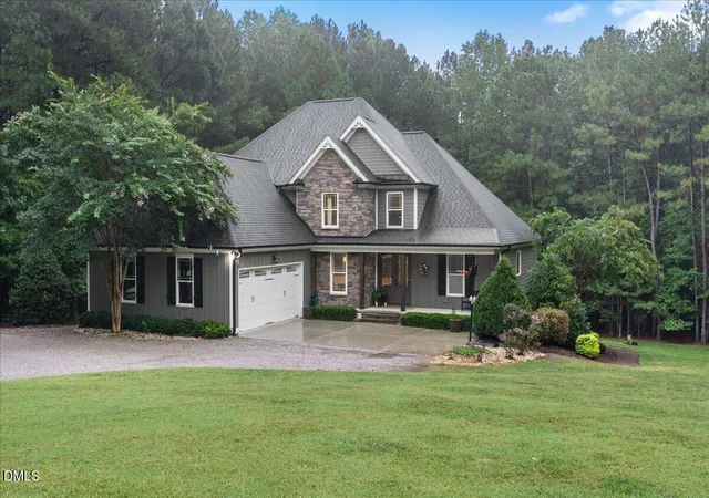 Photo 3 of Sale Pending at 4002 Stoneway Ct, Wake Forest, NC 27587 | MLS# 10188440 | Listing updated on 2026-09-14