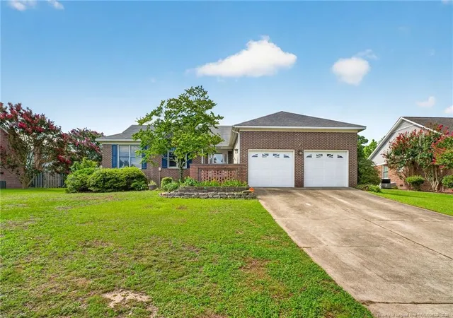 Photo 2 of Sale Pending at 3568 Gables Dr, Fayetteville, NC 28311 | MLS# 767410 | Listing updated on 2026-08-24