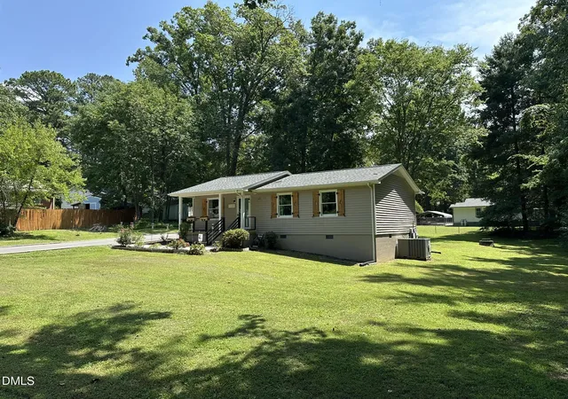 4th image of 1011 Shirley Dr, Henderson, NC 27536 | MLS# 10185849