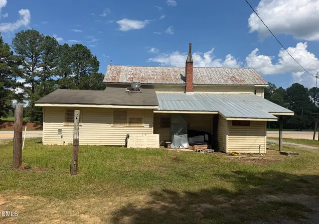 4th image of 921 Nc-55, Coats, NC 27521 | MLS# 10185332