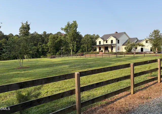 4th image of 275 Hickory Trace Ln, Durham, NC 27713 | MLS# 10185753