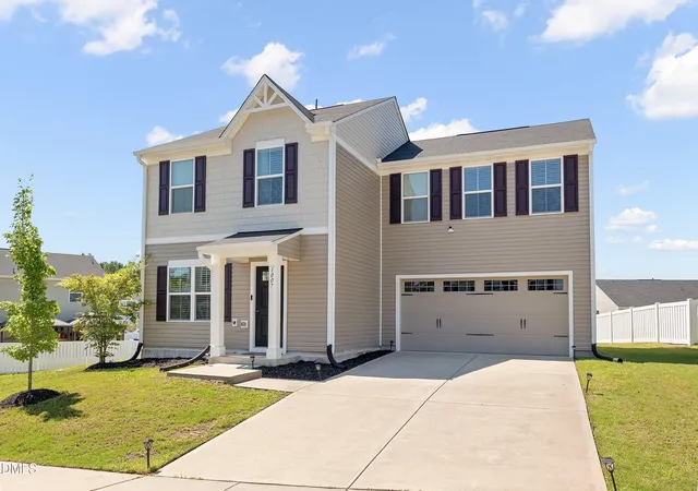 2nd image of 1007 Bent Willow Dr, Durham, NC 27704 | MLS# 10185431