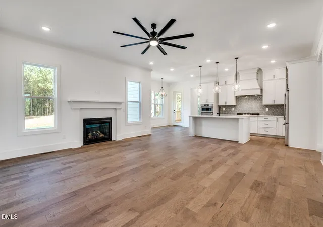 Photo 2 of Single family home for sale at 160 Black Bear Ct, Chapel Hill, NC 27516 | MLS# 10185617 | Listing updated on 2026-08-24