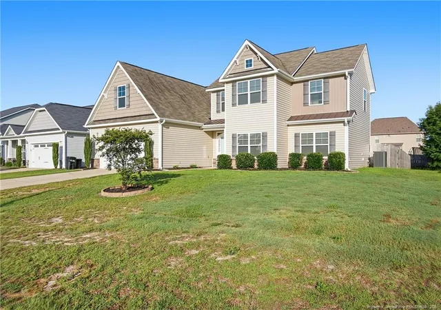 3rd image of 328 Whitestone Dr, Fayetteville, NC 28312 | MLS# 767416
