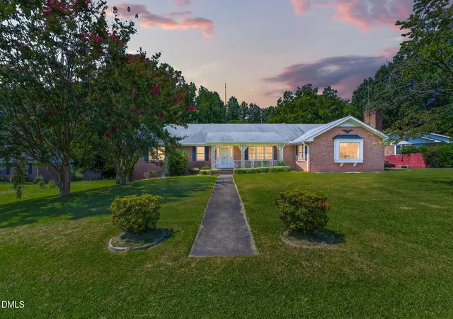 Photo 1 of Sale Pending at 114 Castle Cir, Smithfield, NC 27577 | MLS# 10185820 | Listing updated on 2026-09-16