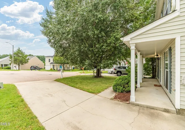 Photo 2 of Single family home for sale at 5001 Croftwood Dr, Raleigh, NC 27616 | MLS# 10185941 | Listing updated on 2026-08-13