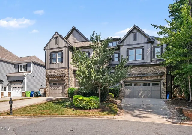 3rd image of 2504 Shadow Hills Ct, Raleigh, NC 27612 | MLS# 10187724