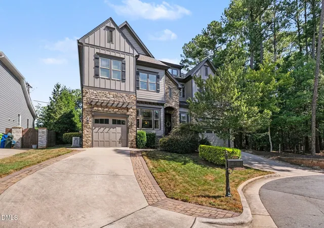 4th image of 2504 Shadow Hills Ct, Raleigh, NC 27612 | MLS# 10187724